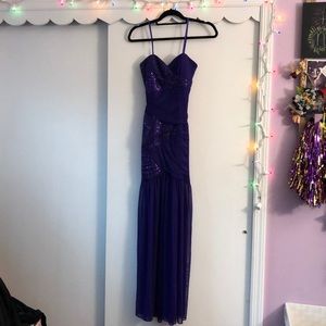 ADRIANNA PAPELL Purple homecoming/prom dress